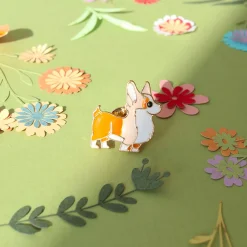 Broche pin's émaillé corgi