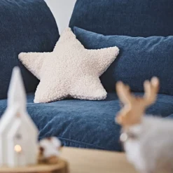 Coussin étoile en tissu bouclette crème