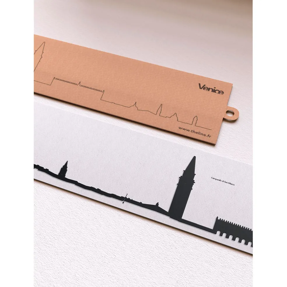 Décoration murale ligne venise 50cm noir