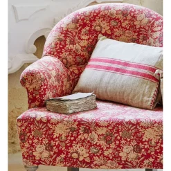 Fauteuil crapaud floral en coton rouge et pin - Margot