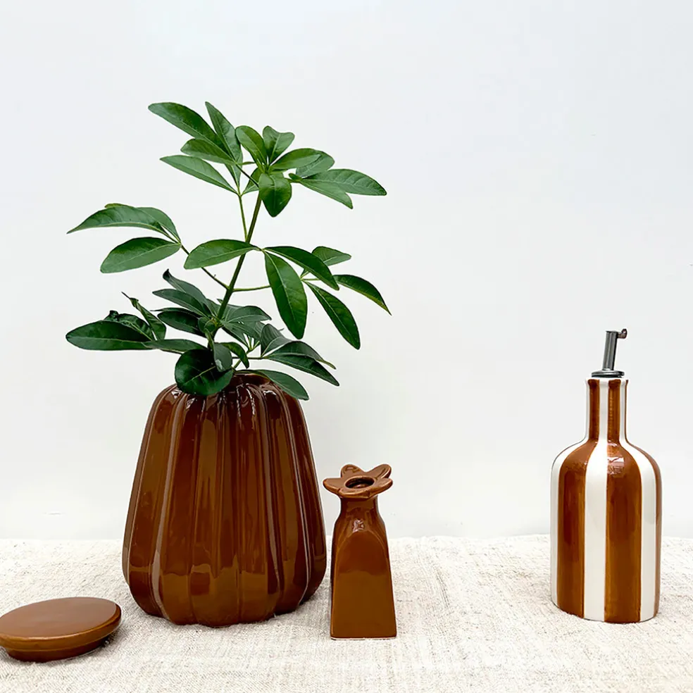 Huilier en faïence rayé marron h22cm