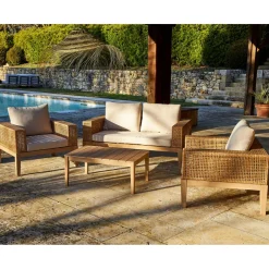 Salon de jardin 4 places en cannage et acacia brossé et coussins beige - Olinda