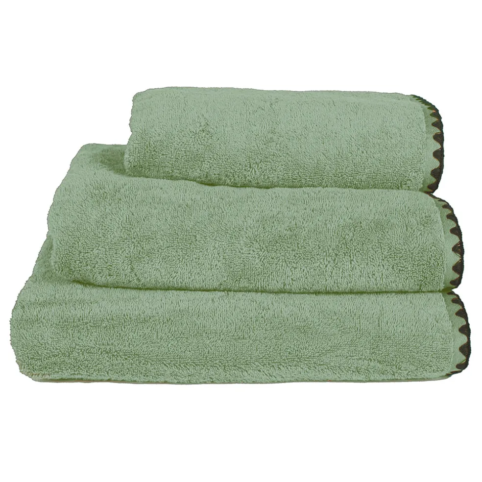 Serviette de bain en coton amande 70x130cm - Issey