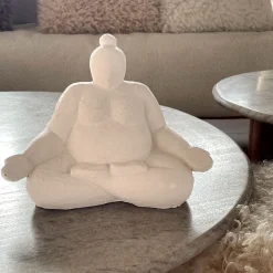 Statue Femme Méditation en Ciment écru H16cm