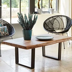 Table basse en acacia massif et pieds en fer noir 130x70cm - Factory