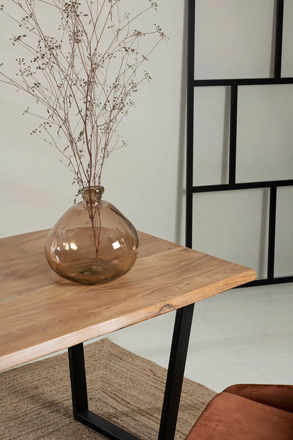 Table en acacia et pieds en fer noir 160x90cm - Brooklyn