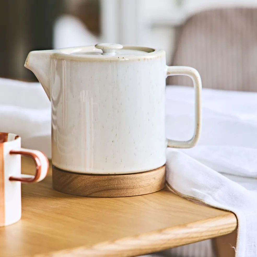 Théière avec filtre blanc moucheté 1.15l en grès et dessous en bois - nordika
